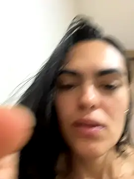 samandkate online show from November 5, 2025, 4:18 pm