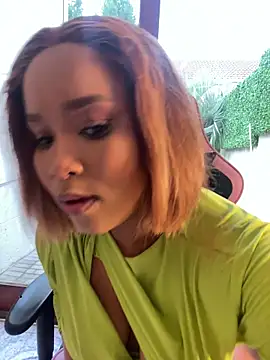 Snapshot of Stunning_Booty chatting on March 4, 2026, 4:02 pm Stunning Booty online show from March 4, 2026, 4:02 pm