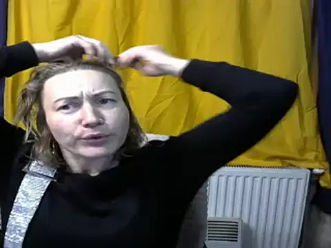 Snapshot of wLESLYMOSw chatting on December 5, 2024, 5:50 pm wLESLYMOSw online show from December 5, 2024, 5:50 pm