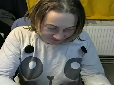 Snapshot of wLESLYMOSw chatting on December 9, 2024, 9:48 pm wLESLYMOSw online show from December 9, 2024, 9:48 pm