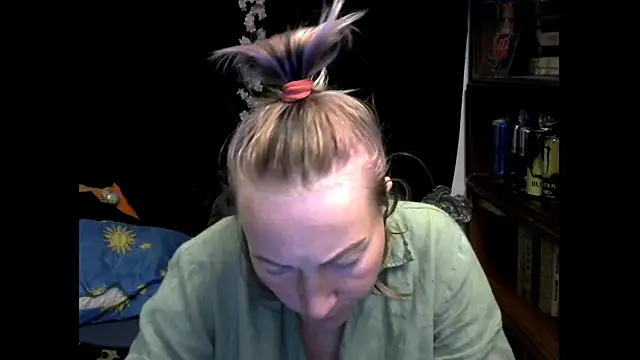 Snapshot of wLESLYMOSw chatting on September 12, 2025, 8:03 am wLESLYMOSw online show from September 12, 2025, 8:03 am