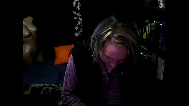 Snapshot of wLESLYMOSw chatting on October 15, 2025, 8:47 am wLESLYMOSw online show from October 15, 2025, 8:47 am