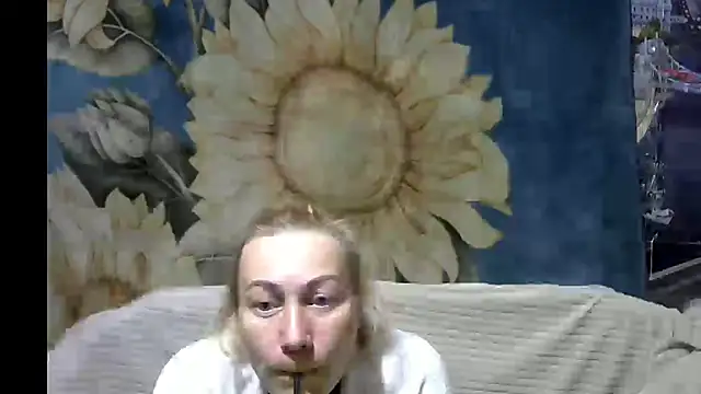 Snapshot of wLESLYMOSw chatting on April 4, 2026, 5:10 pm wLESLYMOSw online show from April 4, 2026, 5:10 pm
