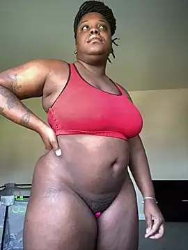 Snapshot of fantasygyal chatting on July 22, 2026, 2:20 pm fantasygyal online show from July 22, 2026, 2:20 pm