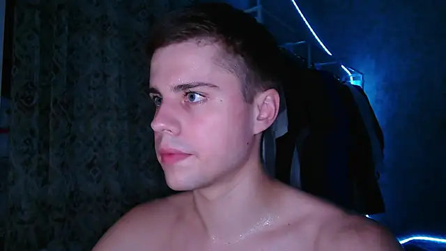 GYMGUYGAY online show from June 29, 2026, 9:37 pm