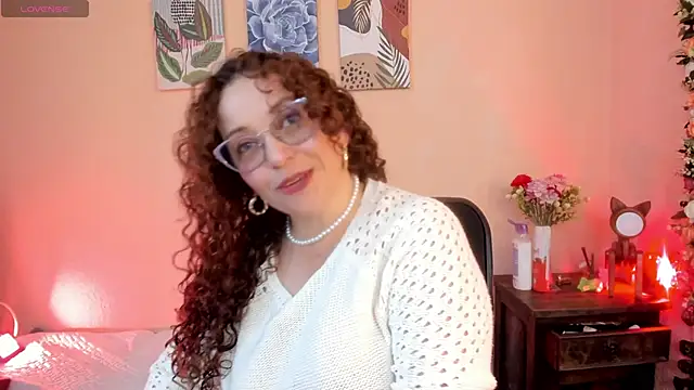 Snapshot of pamela_bell chatting on December 6, 2024, 2:38 pm pamela bell online show from December 6, 2024, 2:38 pm