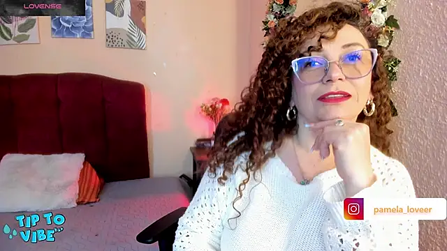 Snapshot of pamela_bell chatting on January 20, 2025, 4:45 pm pamela bell online show from January 20, 2025, 4:45 pm