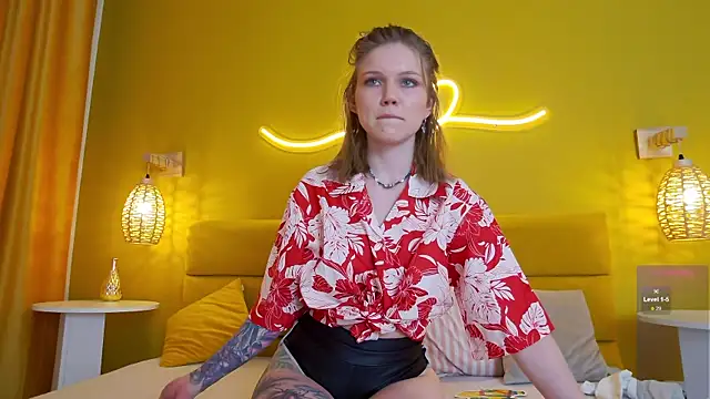 lessysweety online show from November 26, 2025, 2:45 am