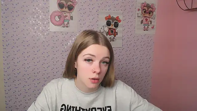 AliceFlirtt  online show from January 14, 2025, 12:14 pm