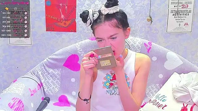 Vanessa Florence online show from December 9, 2024, 1:07 am