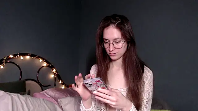 Snapshot of wow__kelly chatting on November 6, 2025, 12:39 pm wow kelly online show from November 6, 2025, 12:39 pm