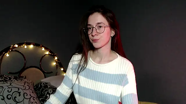 Snapshot of wow__kelly chatting on November 26, 2025, 2:51 pm wow kelly online show from November 26, 2025, 2:51 pm