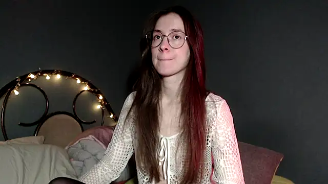 Snapshot of wow__kelly chatting on December 16, 2025, 2:22 pm wow kelly online show from December 16, 2025, 2:22 pm