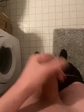 Ricoleckt online show from December 5, 2024, 3:39 pm