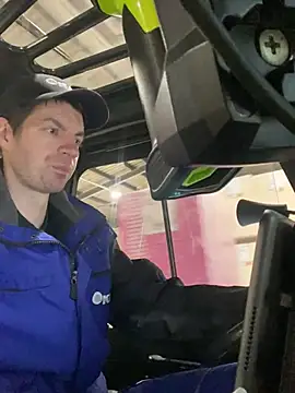 Ricoleckt online show from January 8, 2025, 3:17 pm