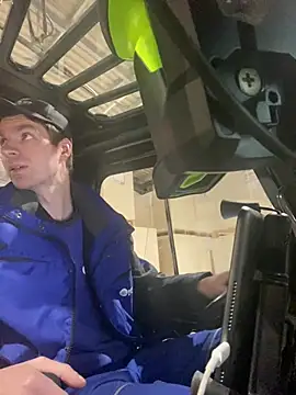 Ricoleckt online show from January 9, 2025, 5:43 pm