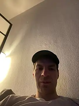 Ricoleckt online show from January 9, 2025, 9:16 pm