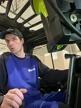 Ricoleckt online show from January 22, 2025, 6:20 pm