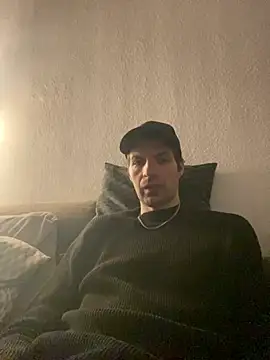 Ricoleckt online show from February 8, 2025, 9:36 pm