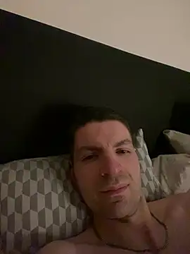 Ricoleckt online show from February 18, 2025, 8:36 pm