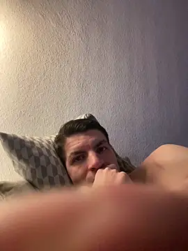 Ricoleckt online show from March 1, 2025, 1:32 am