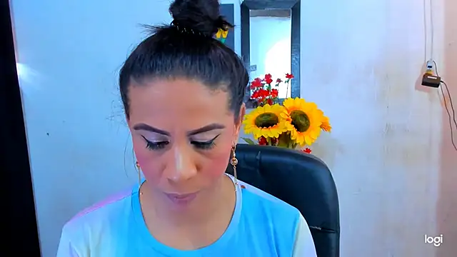 juanblakbigcock online show from April 10, 2026, 4:01 pm