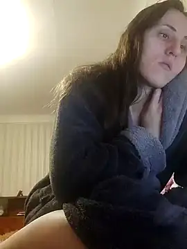 emeli moon online show from December 30, 2024, 7:32 pm