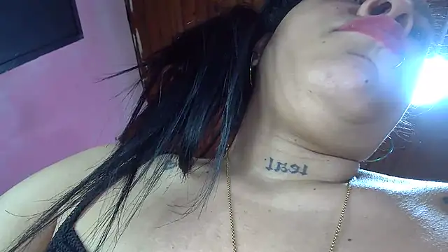 Snapshot of white_sexy_ chatting on February 13, 2025, 10:11 pm white sexy online show from February 13, 2025, 10:11 pm
