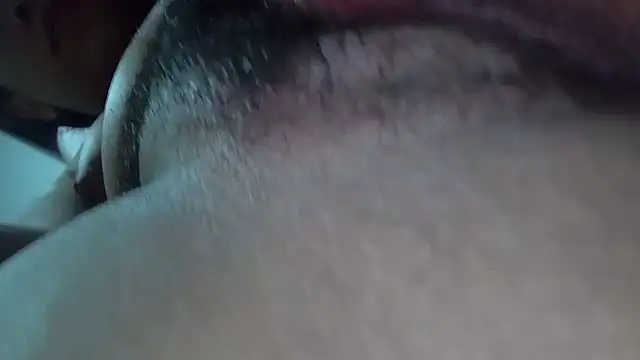 white sexy  online show from November 28, 2025, 3:31 am