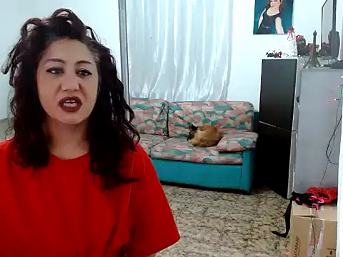 Snapshot of danasantoreal chatting on December 16, 2025, 9:03 am danasantoreal online show from December 16, 2025, 9:03 am