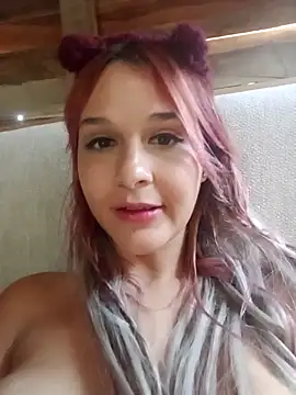 KeylacabreraC online show from November 1, 2025, 2:41 pm