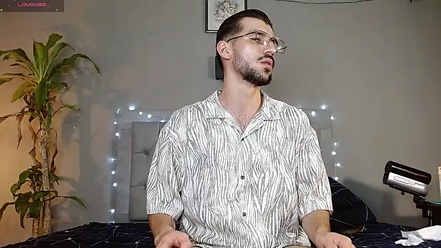 Mr WhiteCock online show from February 14, 2025, 12:09 am