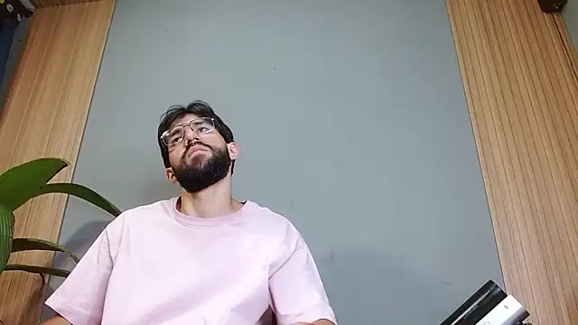 Mr WhiteCock online show from September 18, 2025, 1:40 am