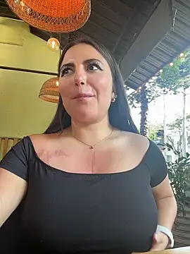 sukhakunis1 online show from November 22, 2025, 8:30 pm