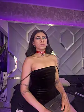 Sara Foxx1 online show from March 4, 2025, 1:23 am