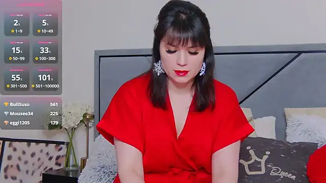 BellaHillss online show from February 8, 2025, 3:53 pm