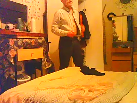 Snapshot of DaddyQuimHot chatting on December 11, 2024, 7:20 am DaddyQuimHot online show from December 11, 2024, 7:20 am