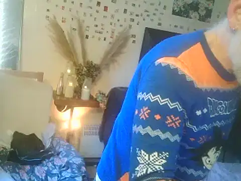 Snapshot of DaddyQuimHot chatting on December 24, 2024, 11:28 am DaddyQuimHot online show from December 24, 2024, 11:28 am