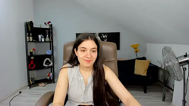 Snapshot of MelissaWiliam chatting on December 17, 2024, 3:06 pm MelissaWiliam online show from December 17, 2024, 3:06 pm