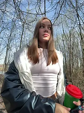 nicole111 online show from April 22, 2026, 11:56 am