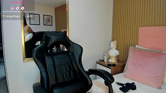 Dakota diaz  online show from March 13, 2025, 8:32 pm