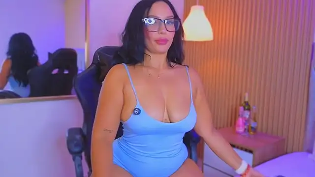 Dakota diaz  online show from March 26, 2026, 7:41 pm