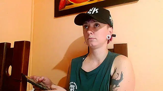 tomboyblue online show from June 18, 2026, 10:47 pm