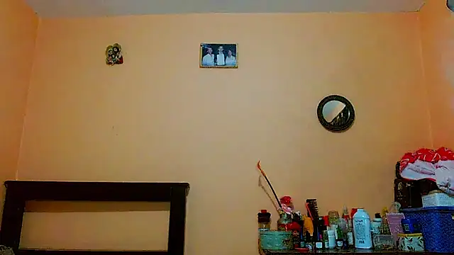 tomboyblue online show from July 14, 2026, 10:59 pm