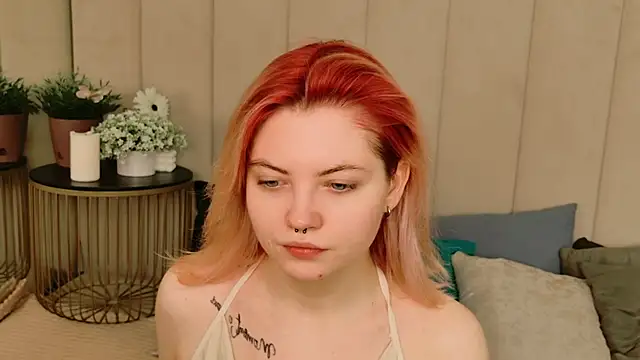 Lisa Adam online show from November 25, 2025, 5:02 pm