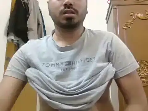 Snapshot of desiboyasif chatting on September 28, 2025, 4:56 pm desiboyasif online show from September 28, 2025, 4:56 pm