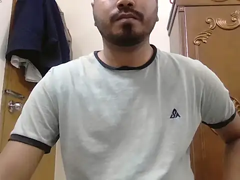 Snapshot of desiboyasif chatting on September 29, 2025, 5:18 pm desiboyasif online show from September 29, 2025, 5:18 pm