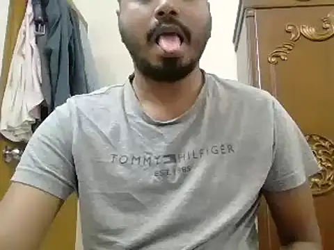 Snapshot of desiboyasif chatting on October 12, 2025, 4:28 pm desiboyasif online show from October 12, 2025, 4:28 pm