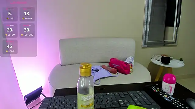 Snapshot of dahian_carter chatting on May 14, 2026, 9:16 am dahian carter online show from May 14, 2026, 9:16 am