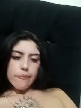 Snapshot of Mazikeen-- chatting on December 6, 2024, 1:29 am Mazikeen-- online show from December 6, 2024, 1:29 am